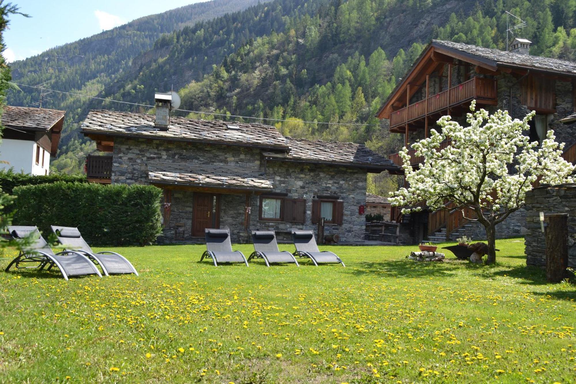 Le Petit Coeur Residence De Montagne La Salle Εξωτερικό φωτογραφία