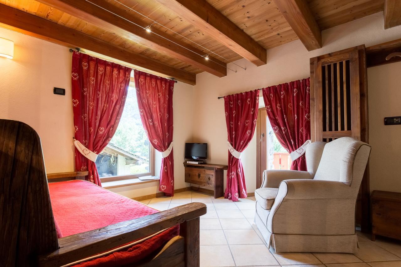 Le Petit Coeur Residence De Montagne La Salle Εξωτερικό φωτογραφία