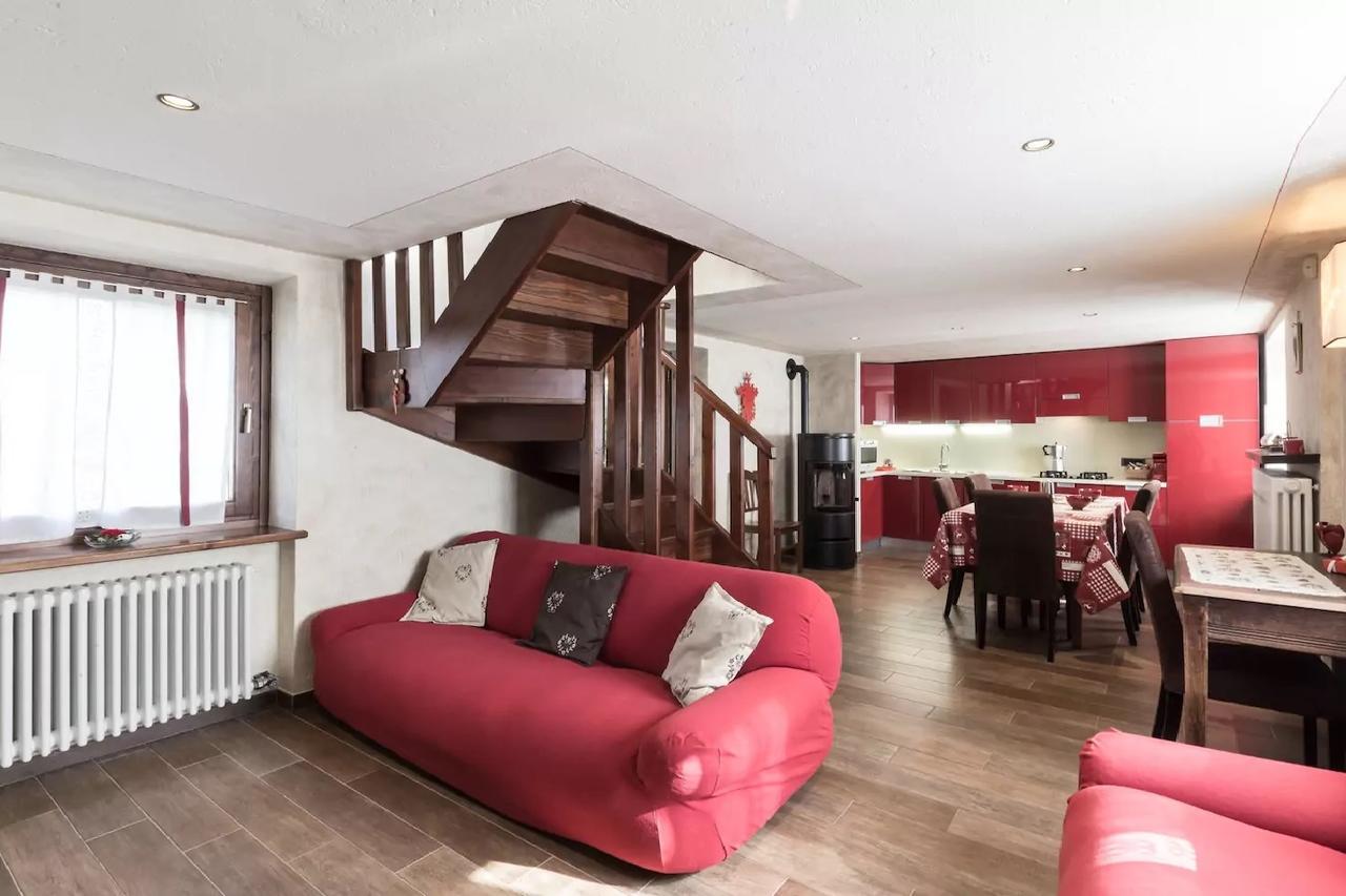 Le Petit Coeur Residence De Montagne La Salle Εξωτερικό φωτογραφία