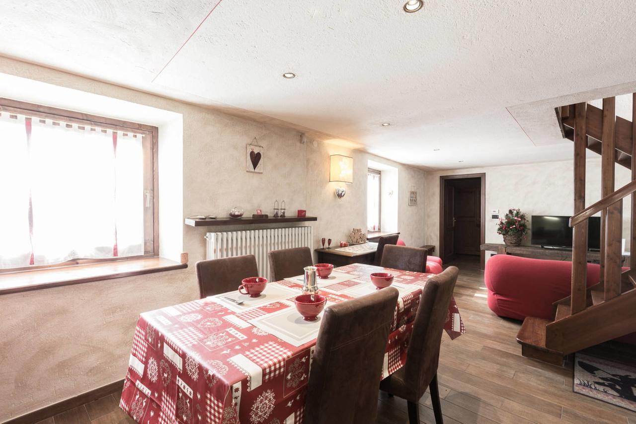Le Petit Coeur Residence De Montagne La Salle Εξωτερικό φωτογραφία